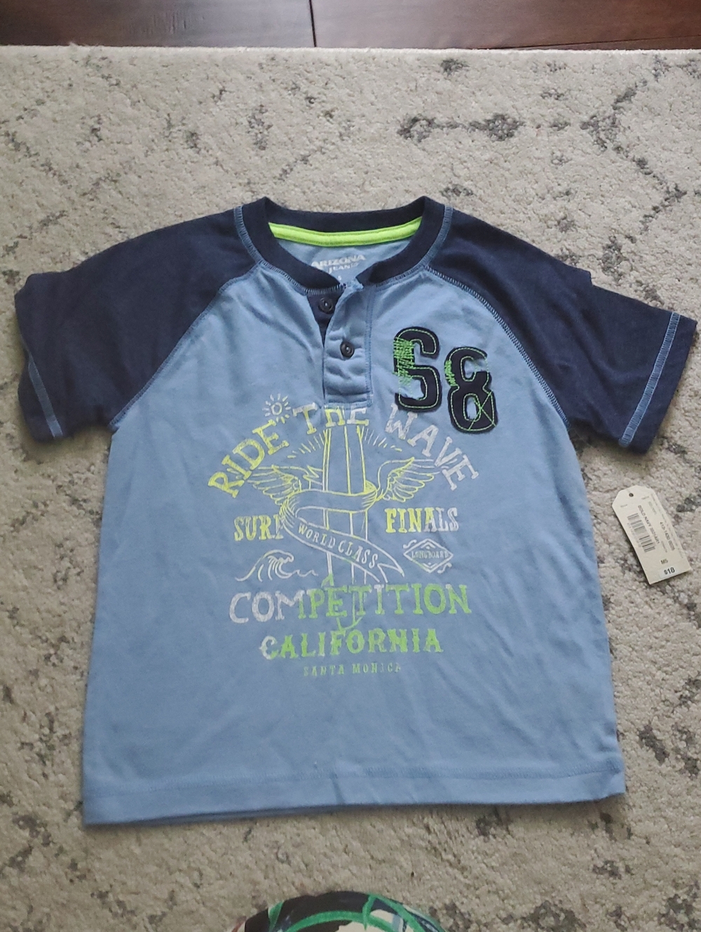 Arizona Jean Company Light Blue and Navy Short Sleeve Henley Tee Size 5 Boys